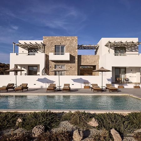 Kedros Milos Suites Adamantas  Bagian luar foto