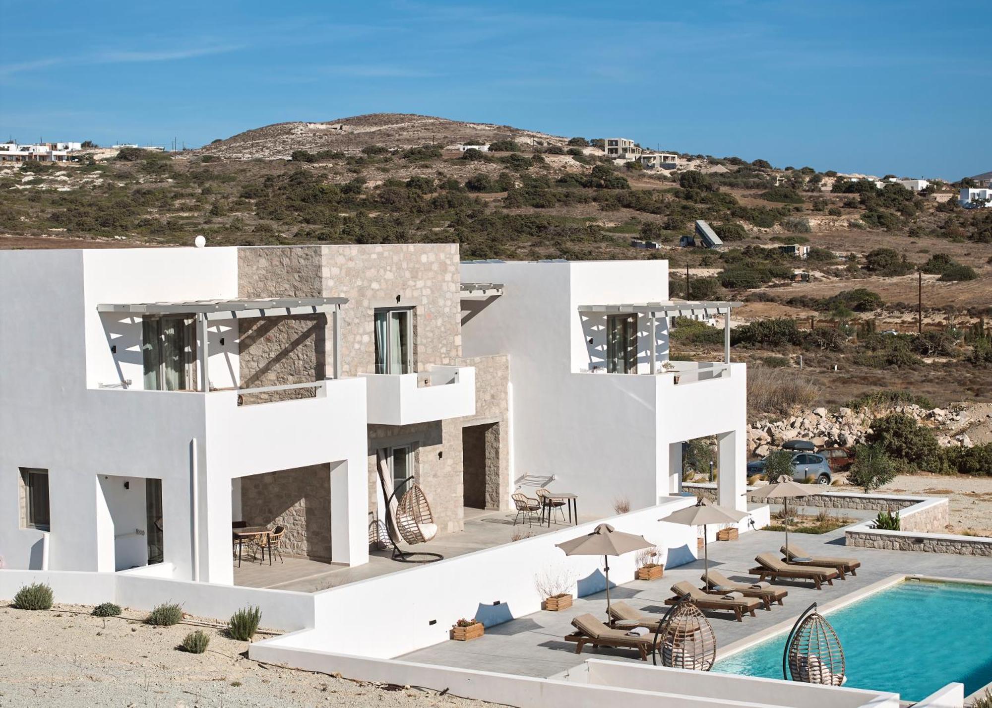 Kedros Milos Suites Adamantas  Bagian luar foto