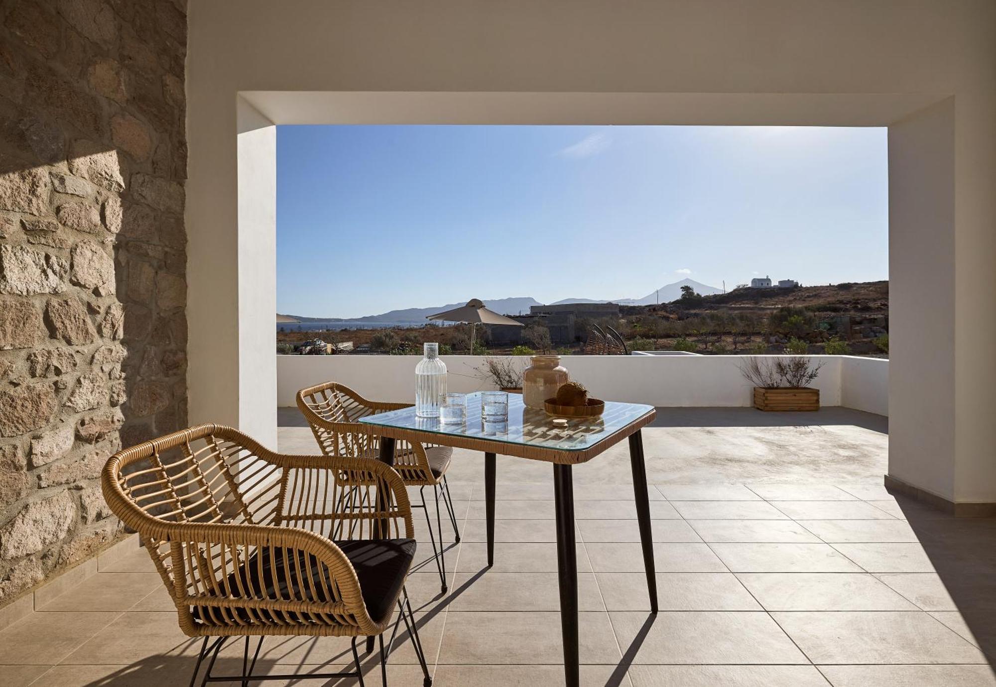 Kedros Milos Suites Adamantas  Ruang foto
