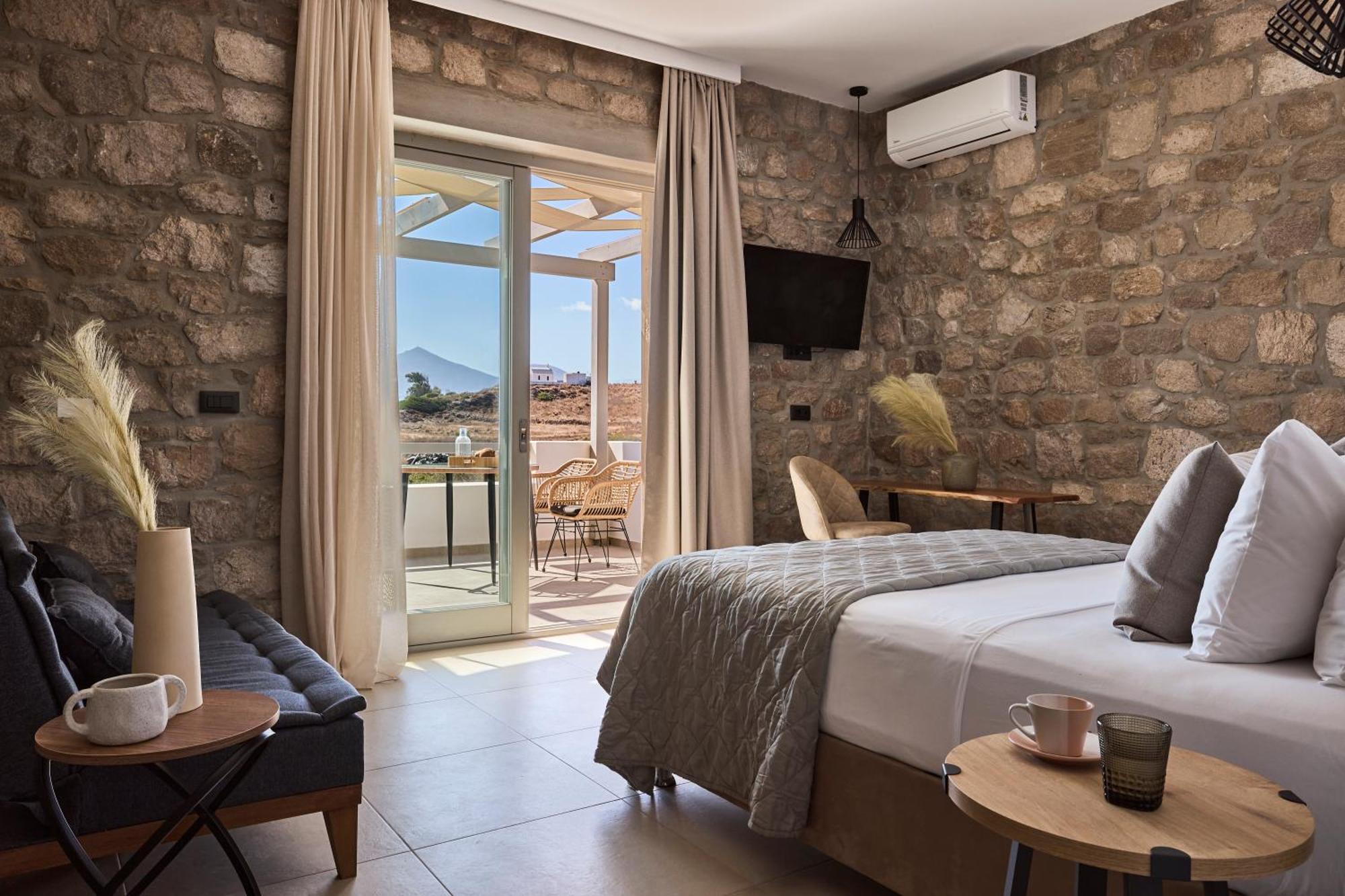 Kedros Milos Suites Adamantas  Ruang foto