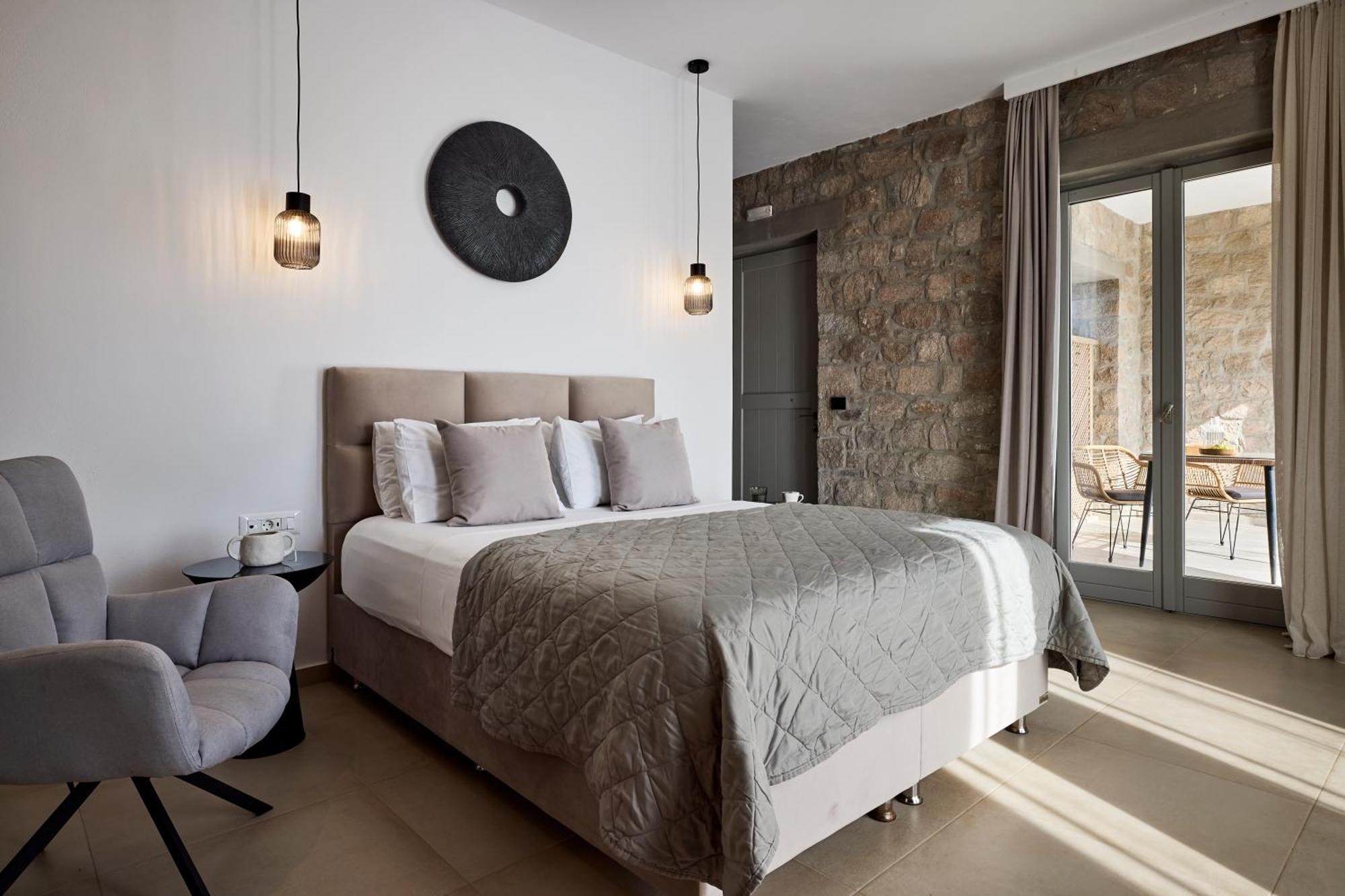 Kedros Milos Suites Adamantas  Ruang foto