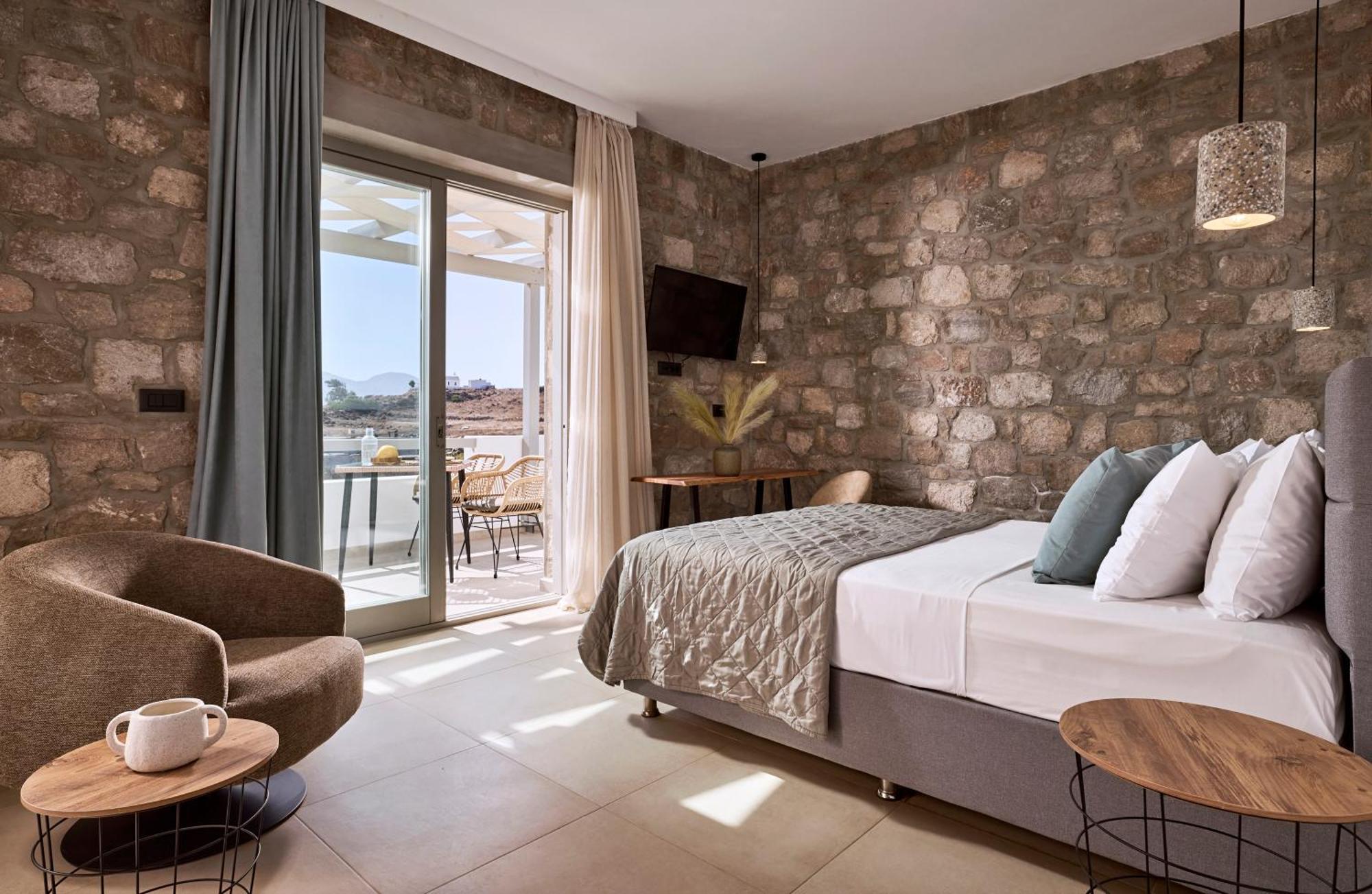 Kedros Milos Suites Adamantas  Ruang foto